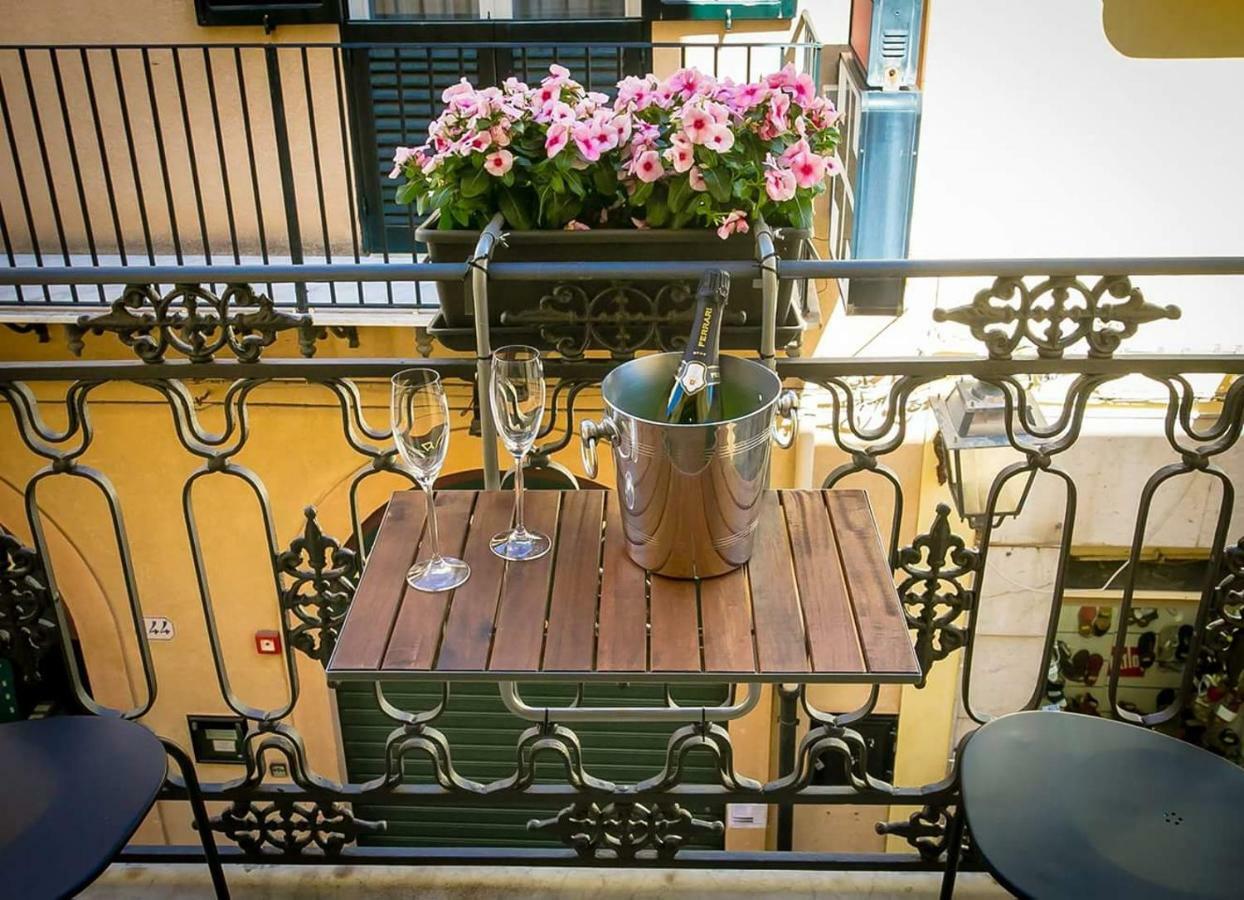 Le Suite Del Corso Cefalu Exterior photo