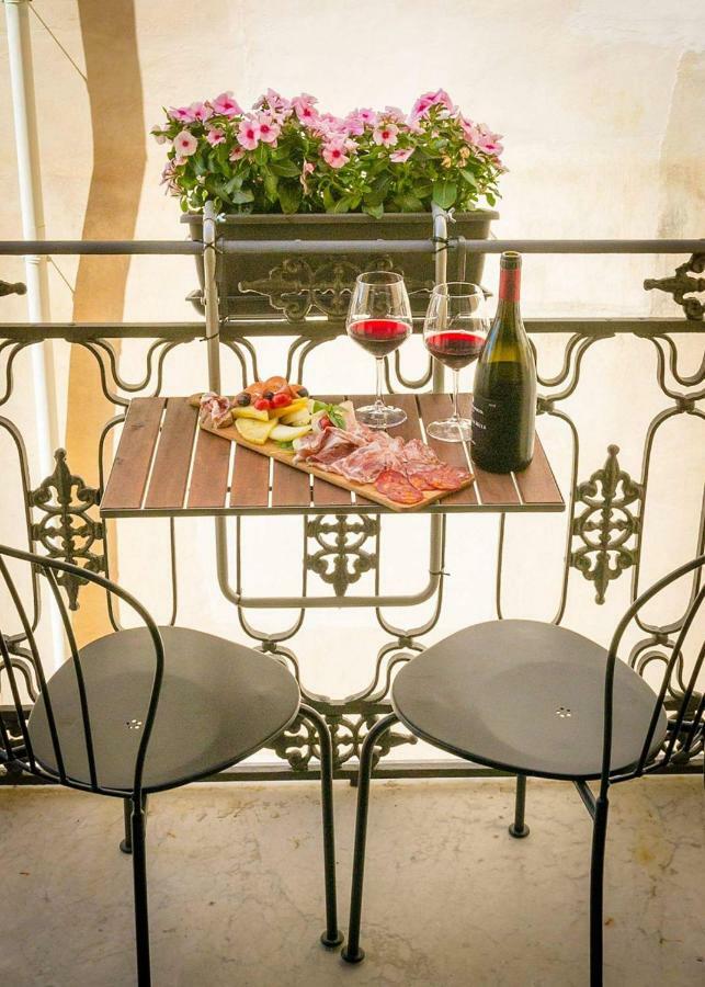 Le Suite Del Corso Cefalu Exterior photo