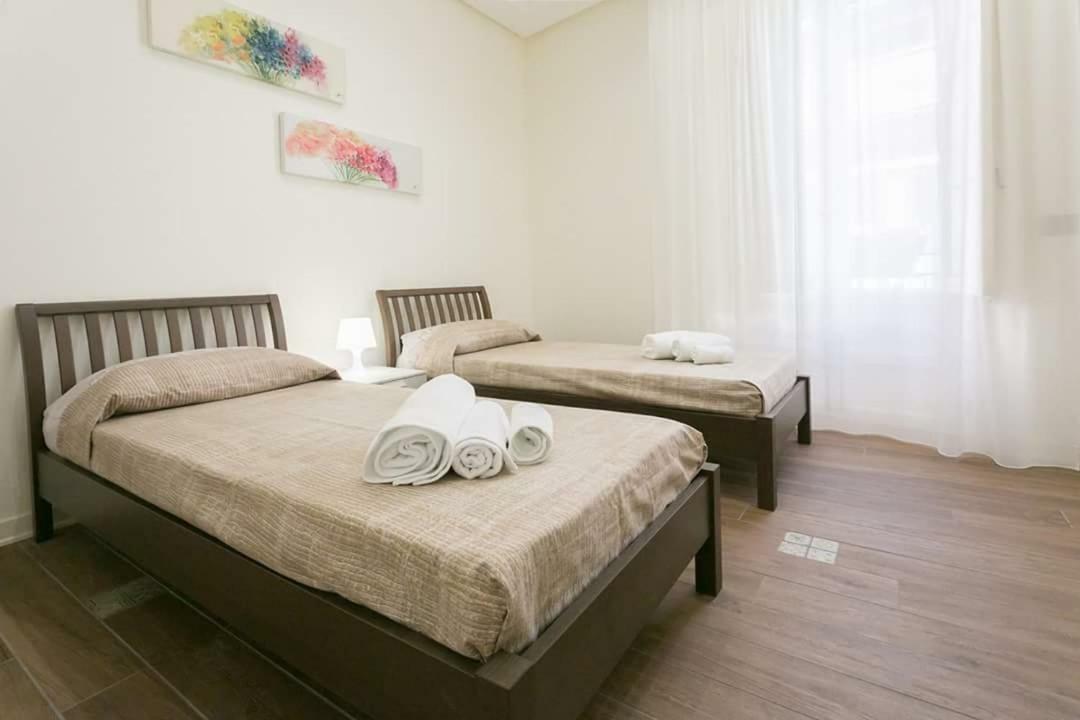 Le Suite Del Corso Cefalu Exterior photo